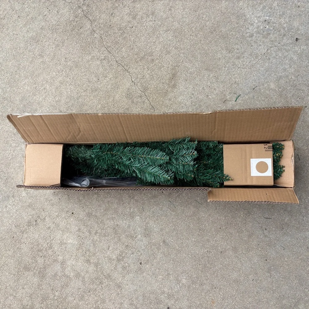 Artificial Green Christmas Tree Branches New 30.3x5.1x5.9in
